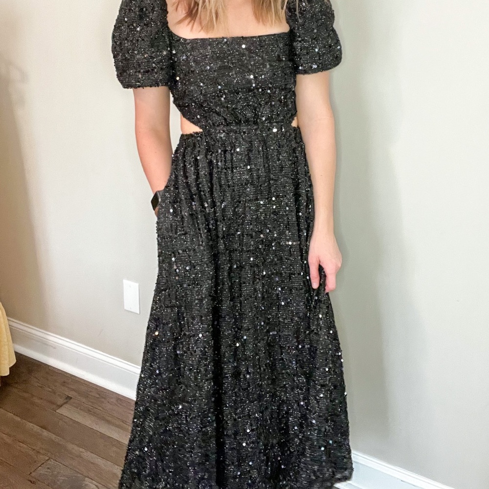 Aubrey Dress By Elliatt size M